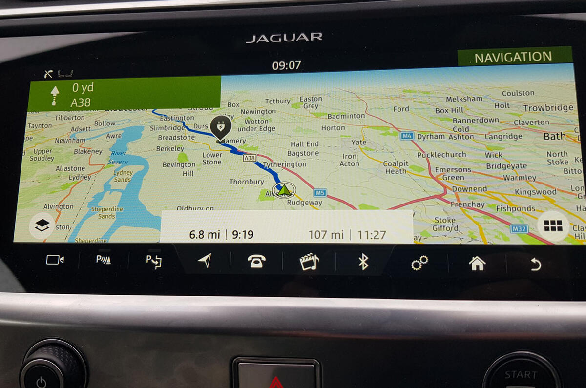 Jaguar I-Pace 2019 long-term test review - navigation