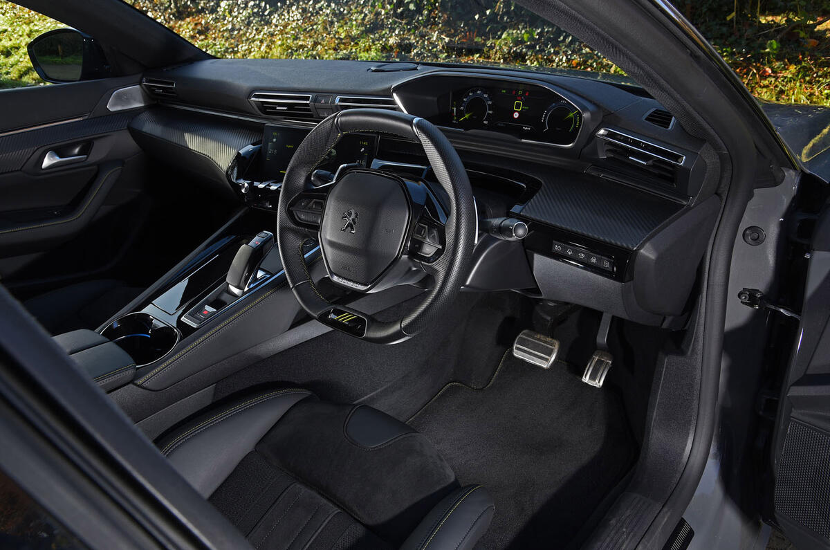 10 Peugeot 508 PSE 2021 : examen à long terme de l'habitacle