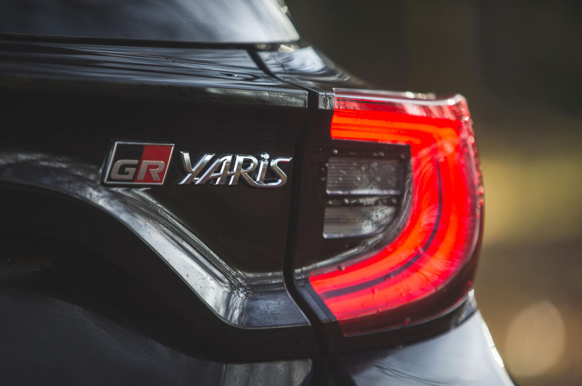11 Feux arrière de la Toyota GR Yaris 2021 : revue à long terme