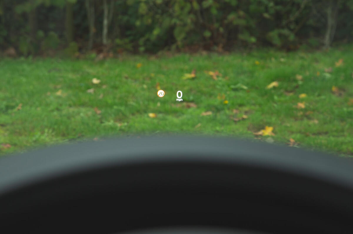 Mazda 3 2019 long term review - heads-up display