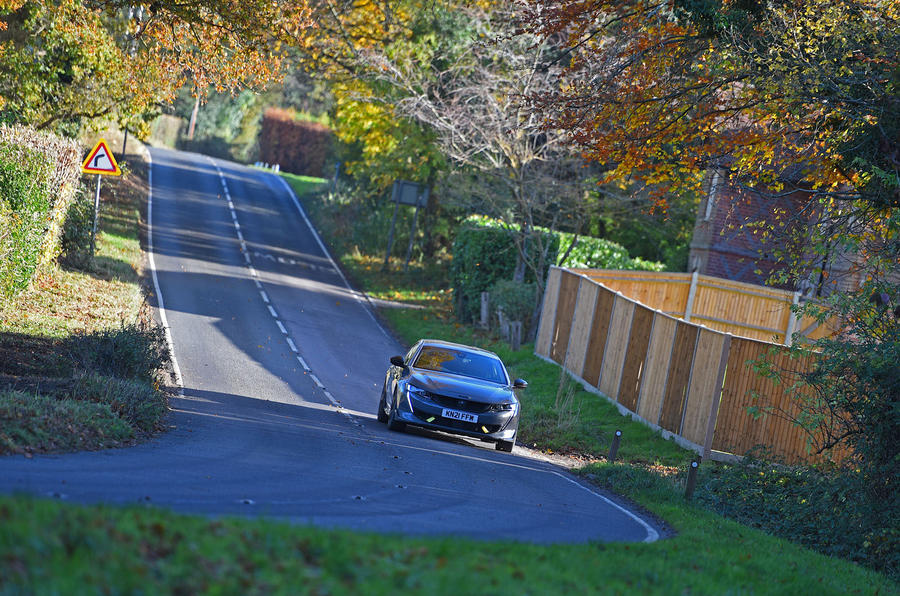 18 Peugeot 508 PSE 2021 : essai à long terme sur route