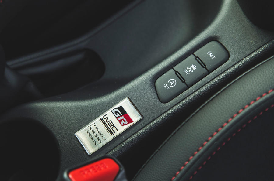 18 Toyota GR Yaris 2021 : examen à long terme de la plaque d'immatriculation
