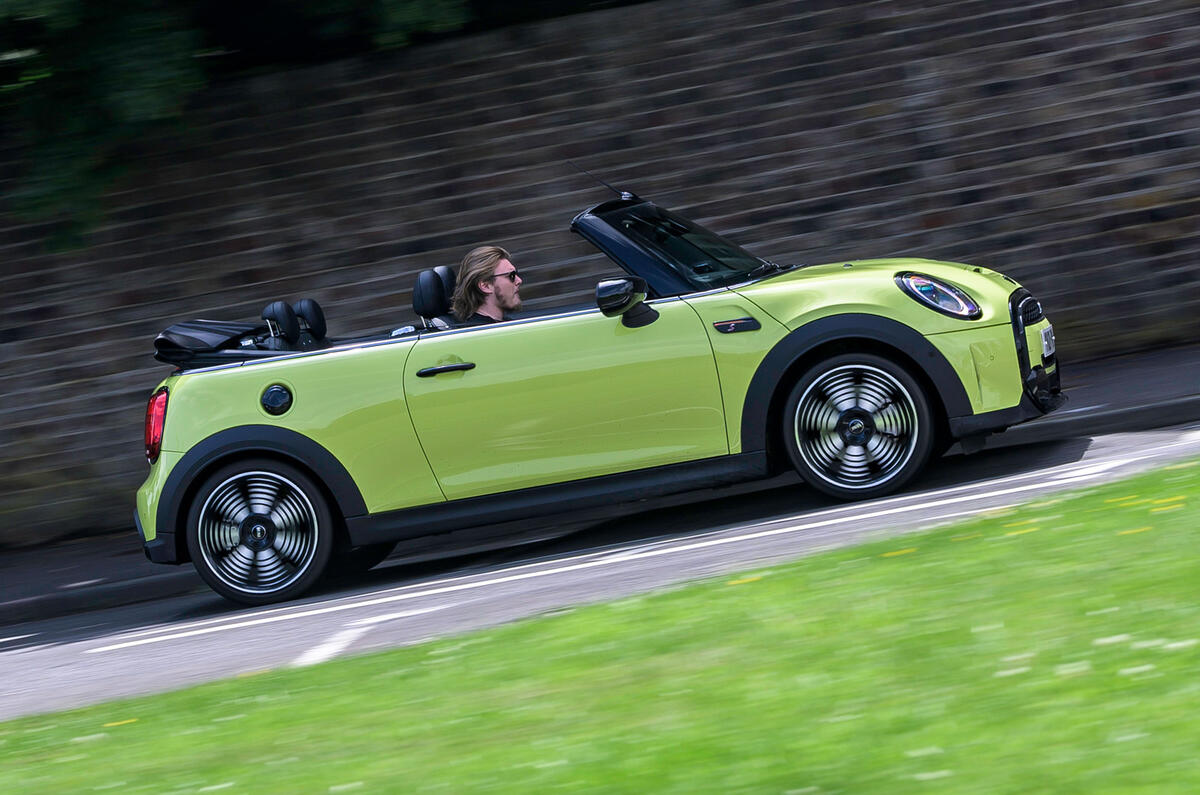 2 Mini Cabriolet 2021 héros à long terme côté