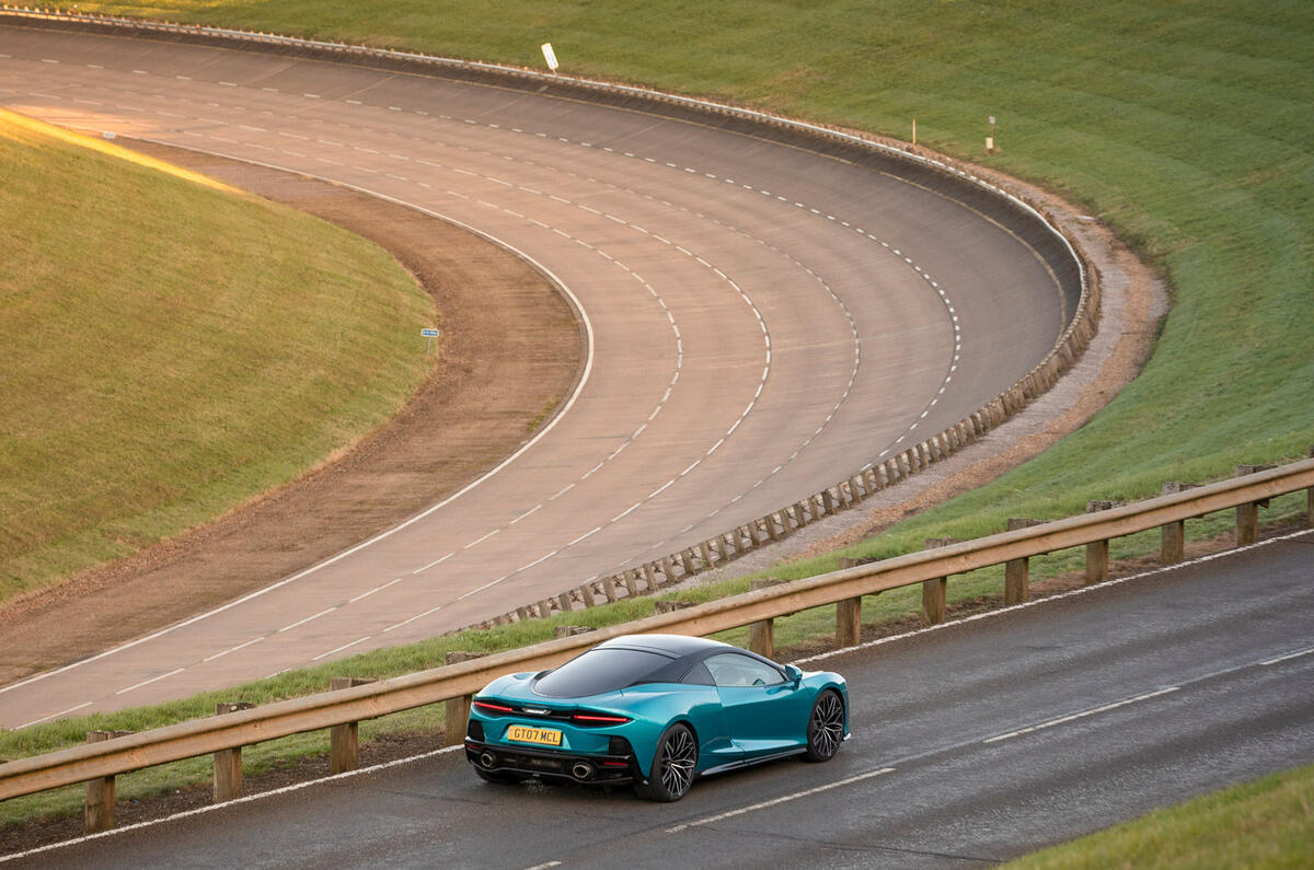 20 McLaren GT 2022 : essai à long terme Millbrook