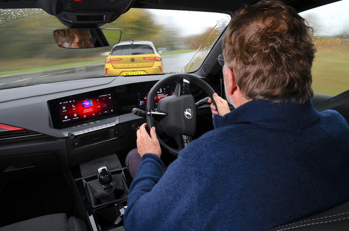 2023 Vauxhall Astra conduite