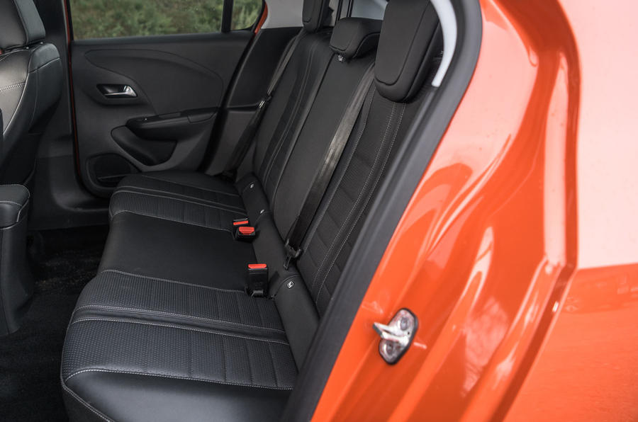 Vauxhall Corsa 2020 : révision à long terme - sièges arrière