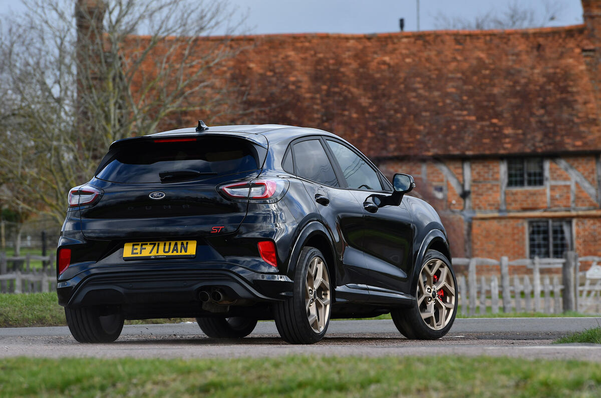 3 Ford Puma ST Gold Ed 2022 long term hello cornering