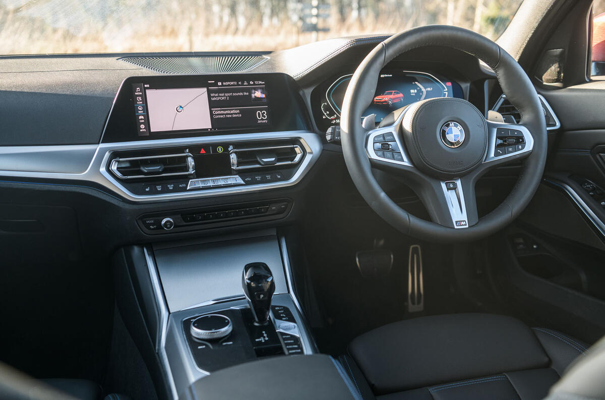 BMW 3 Series 330e 2020 long-term review - dashboard