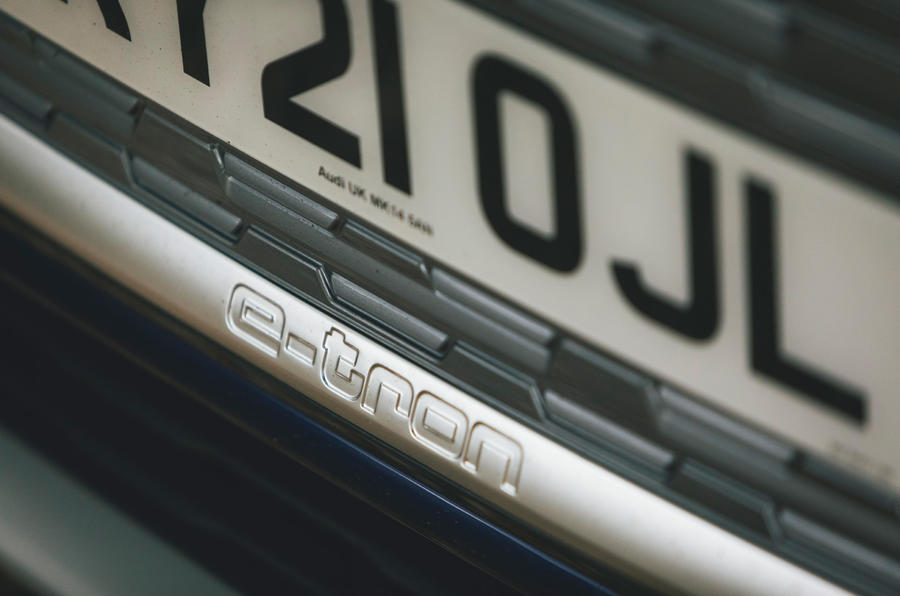 7 Audi Q4 E tron 2021 long term review pare-chocs avant