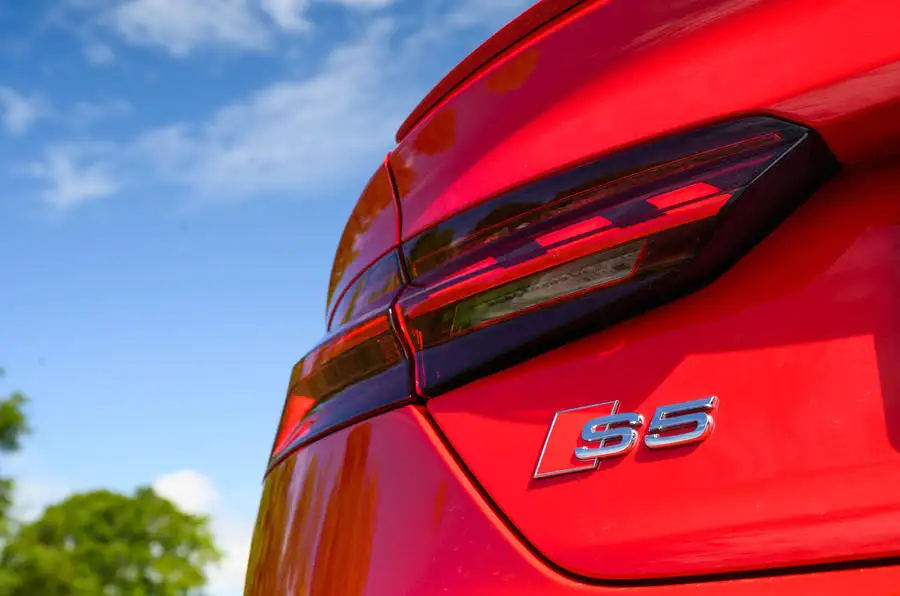 Audi S5 Sportback 2020 : bilan à long terme - feux arrière