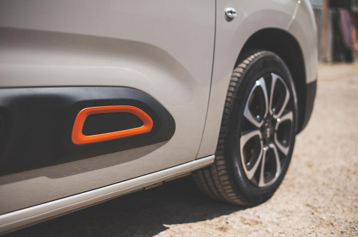 Citroen Berlingo 2019 long-term review - side details