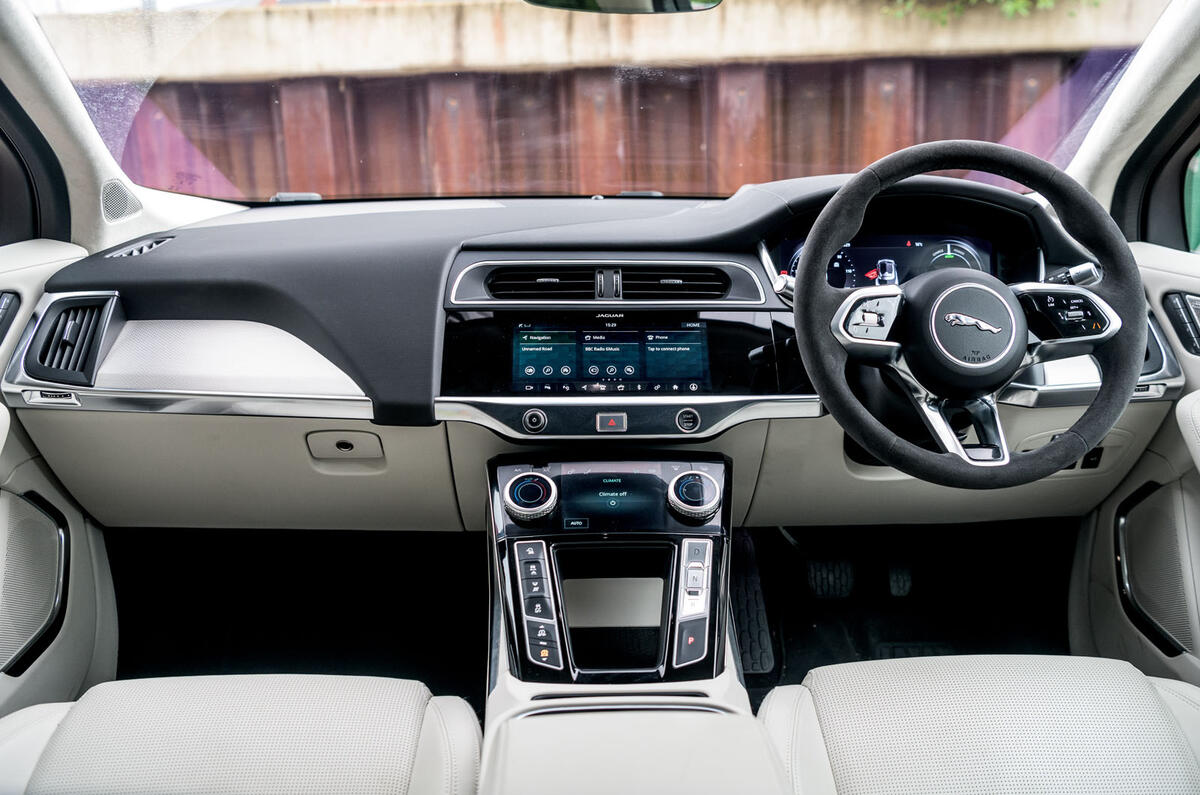 Jaguar I-Pace 2019 long-term test review - cabin