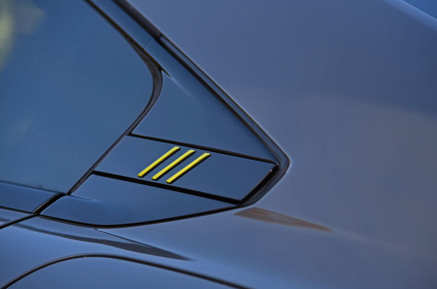 7 Peugeot 508 PSE 2021 : revue à long terme des autocollants latéraux