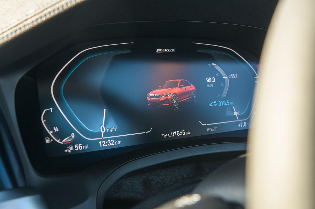 BMW 3 Series 330e 2020 long-term review - instruments