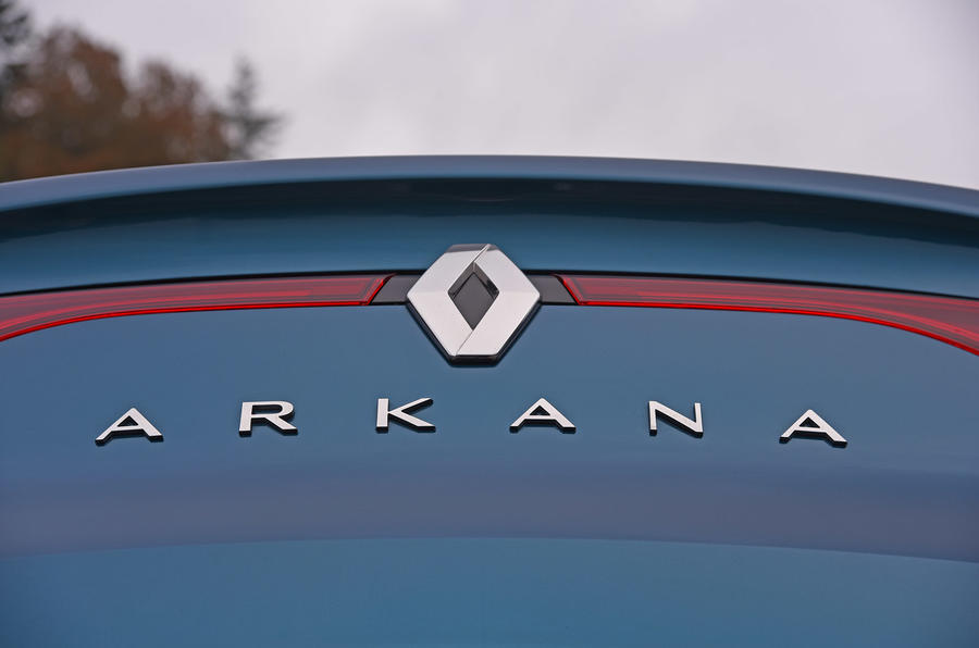 8 Renault Arkana 2022 : revue à long terme du badge de coffre