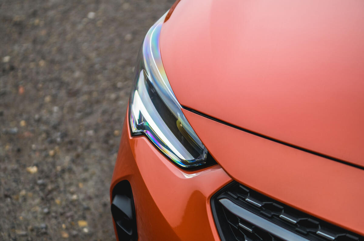 Vauxhall Corsa 2020 : bilan à long terme - phares