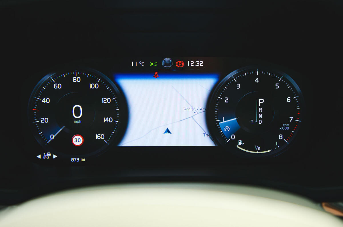 Volvo S60 T5 2020 long-term review - instruments