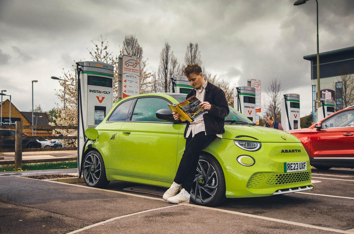 abarth 500e page felix