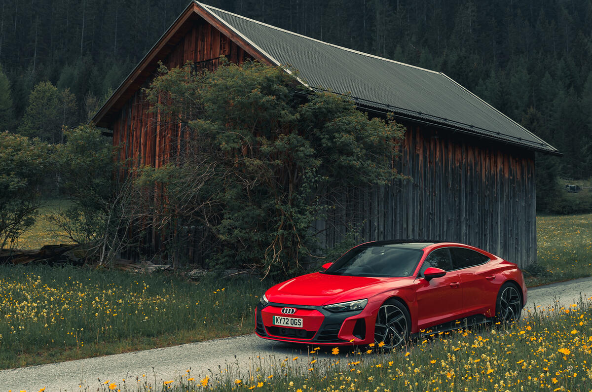 Audi E tron GT barn