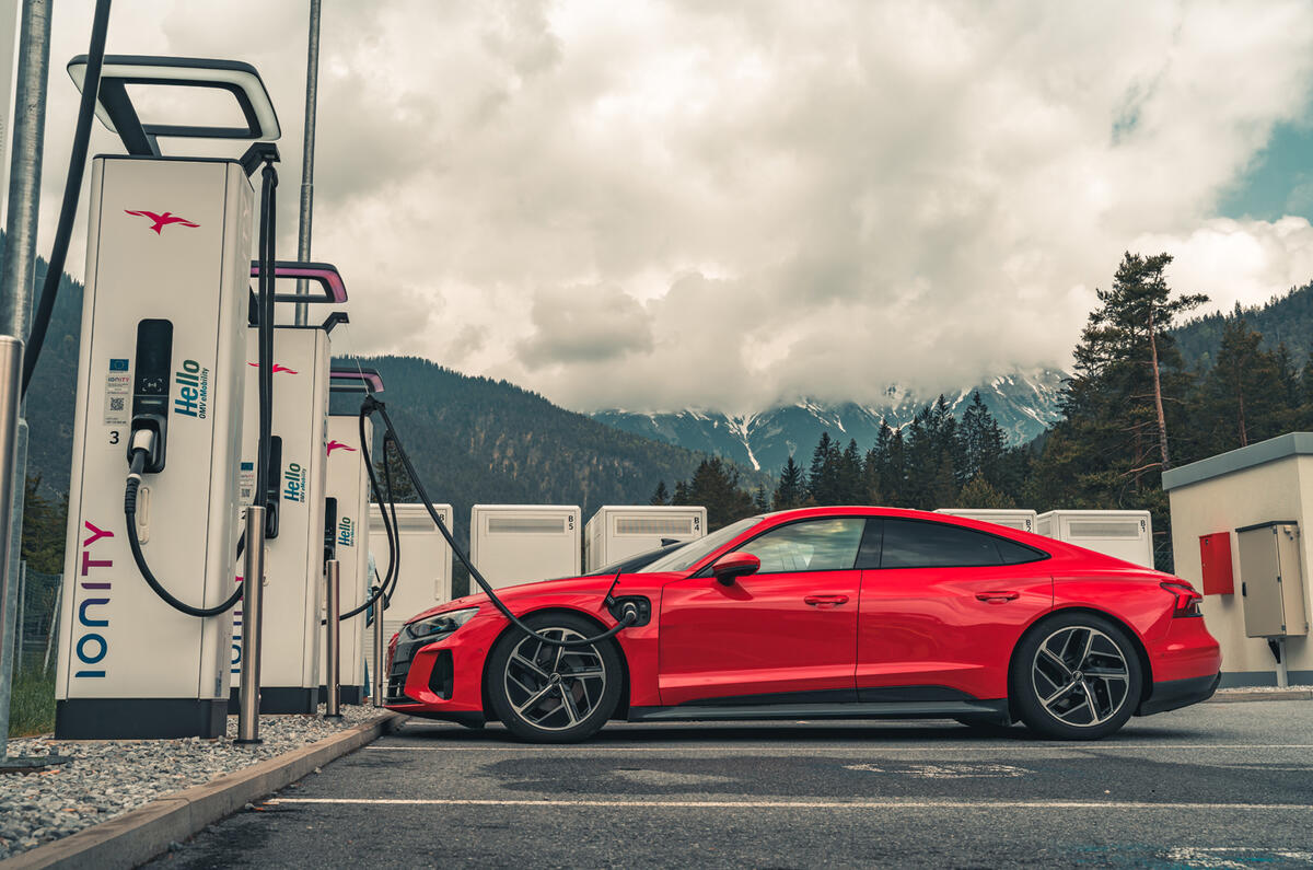 Audi E tron GT charging