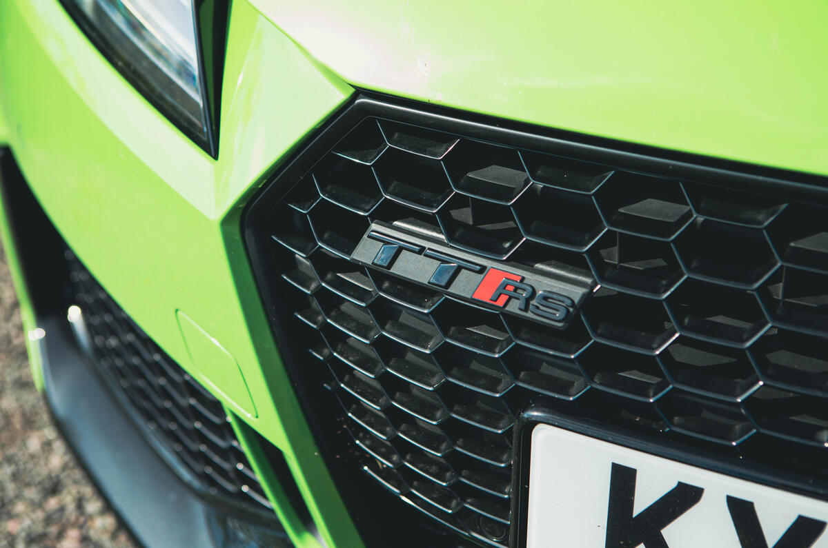 Audi TT RS badge