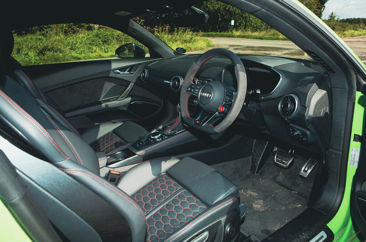 Audi TT RS cabin