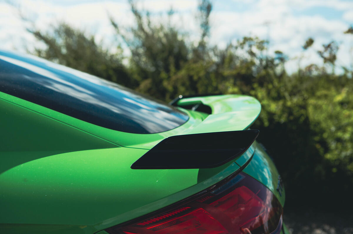 Audi TT RS spoiler side