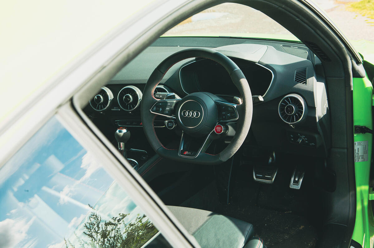 Audi TT RS steering wheel