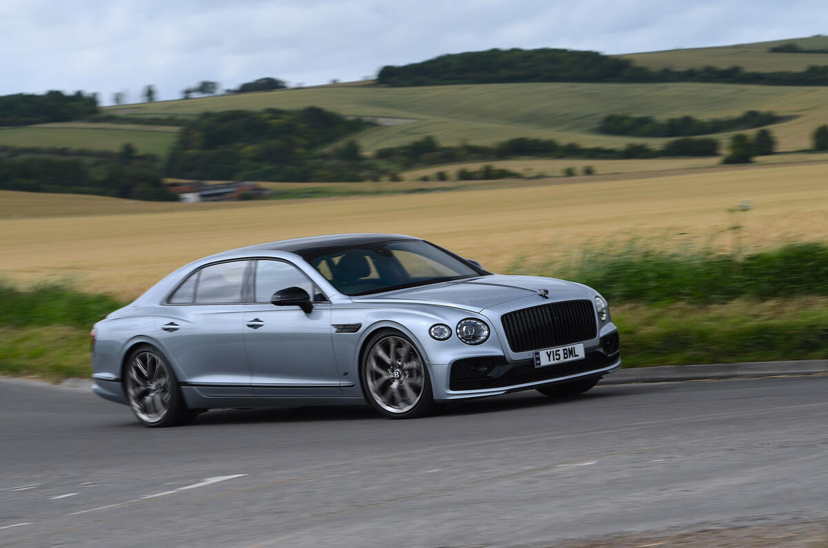 Bentlet Flyinf Spur Lt  SC  202320230710 6498