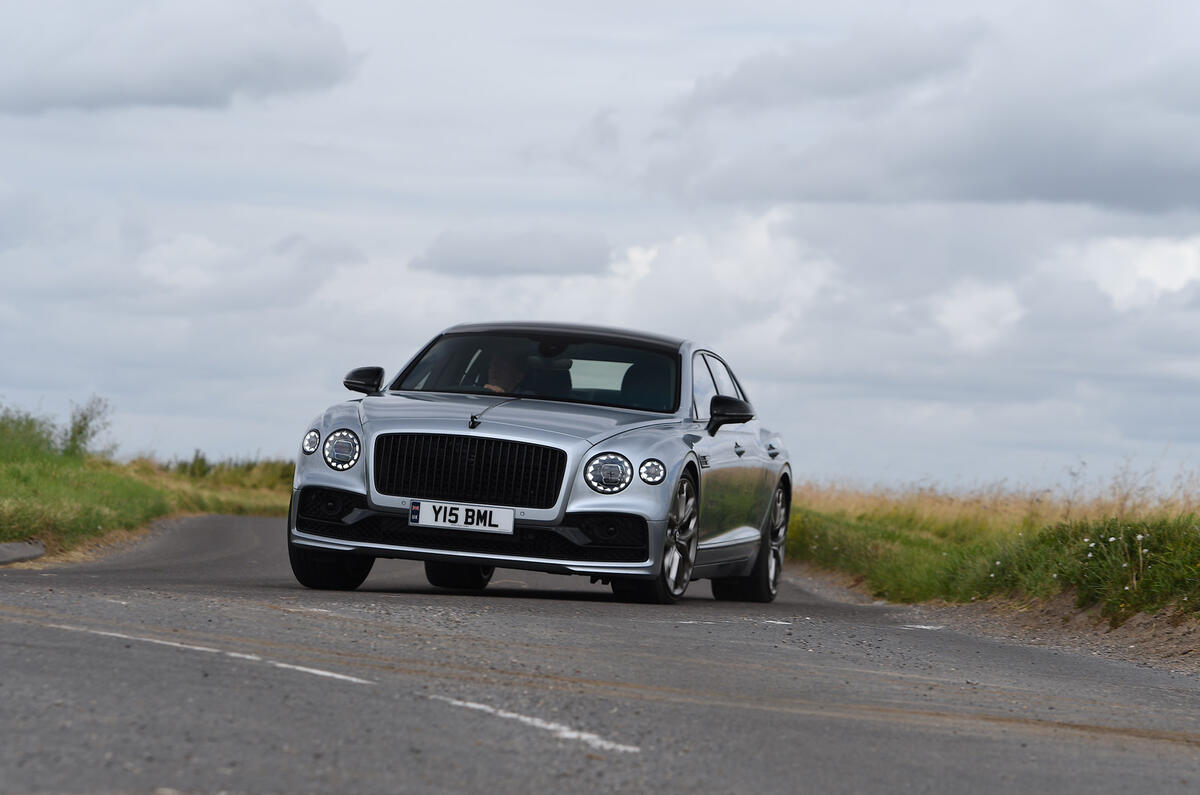 Bentlet Flyinf Spur Lt  SC  202320230710 6499