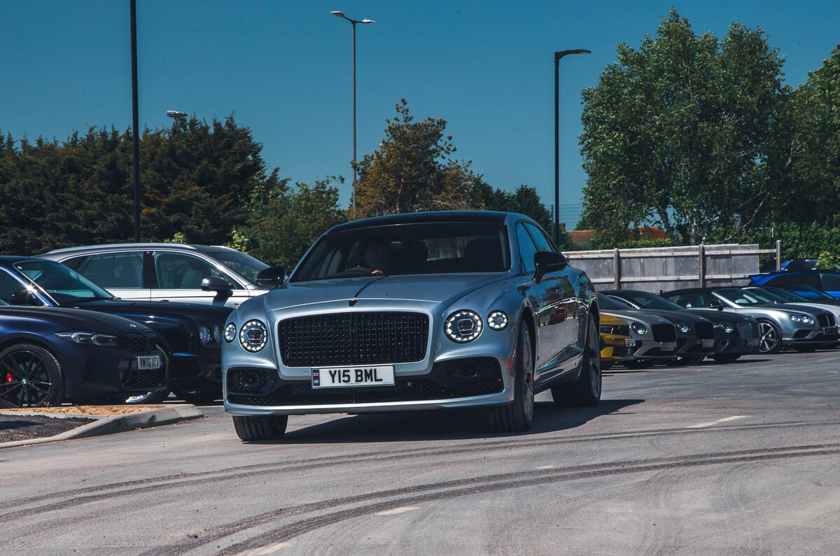 Bentley Flying Spur avant