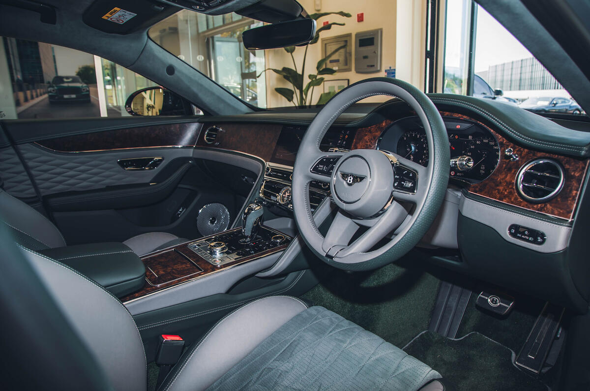 Intérieur avant de la Bentley Flying Spur