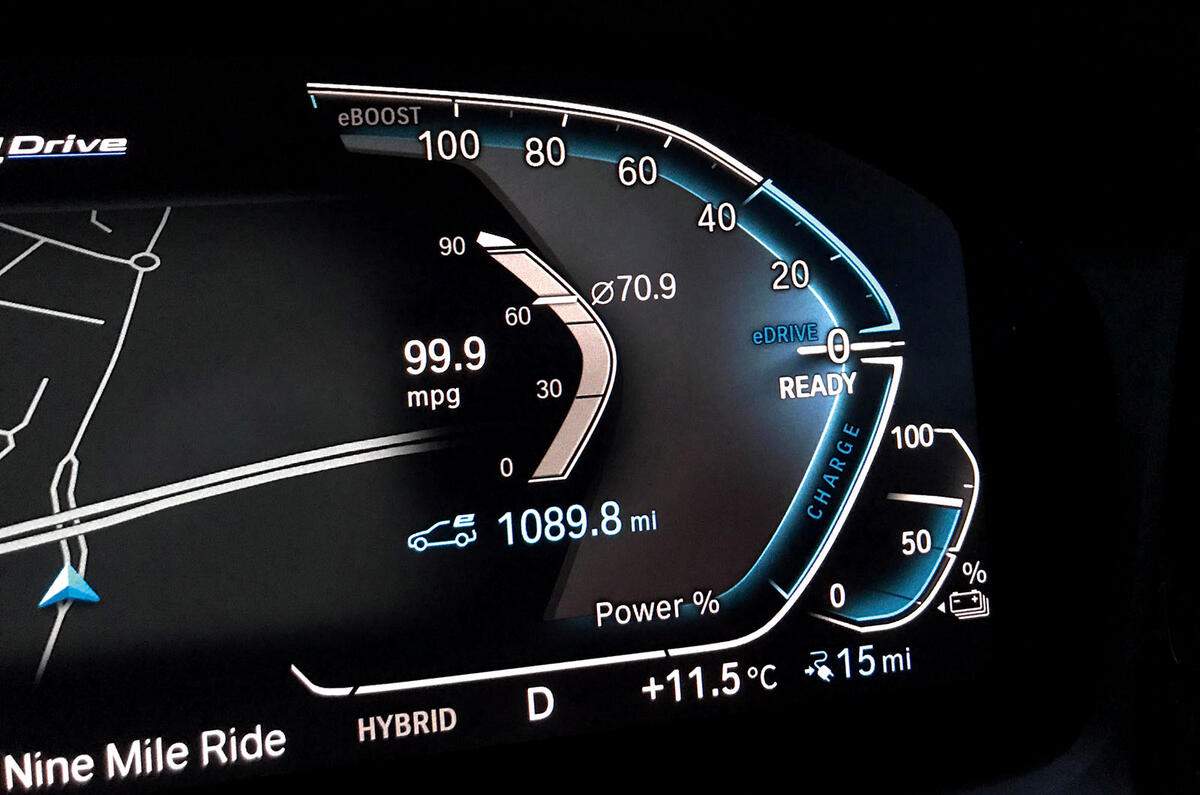 BMW 3 Series 330e 2020 long-term review - mpg dashboard