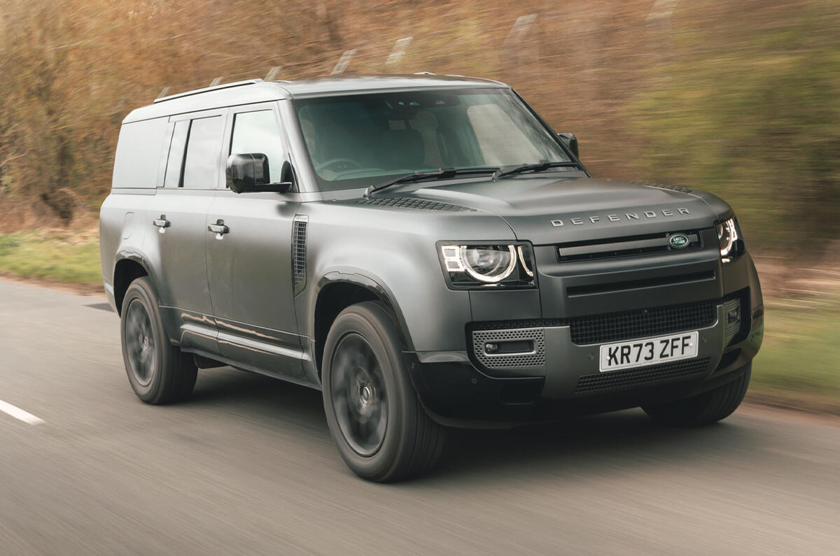 Land Rover Defender 130 avant 2