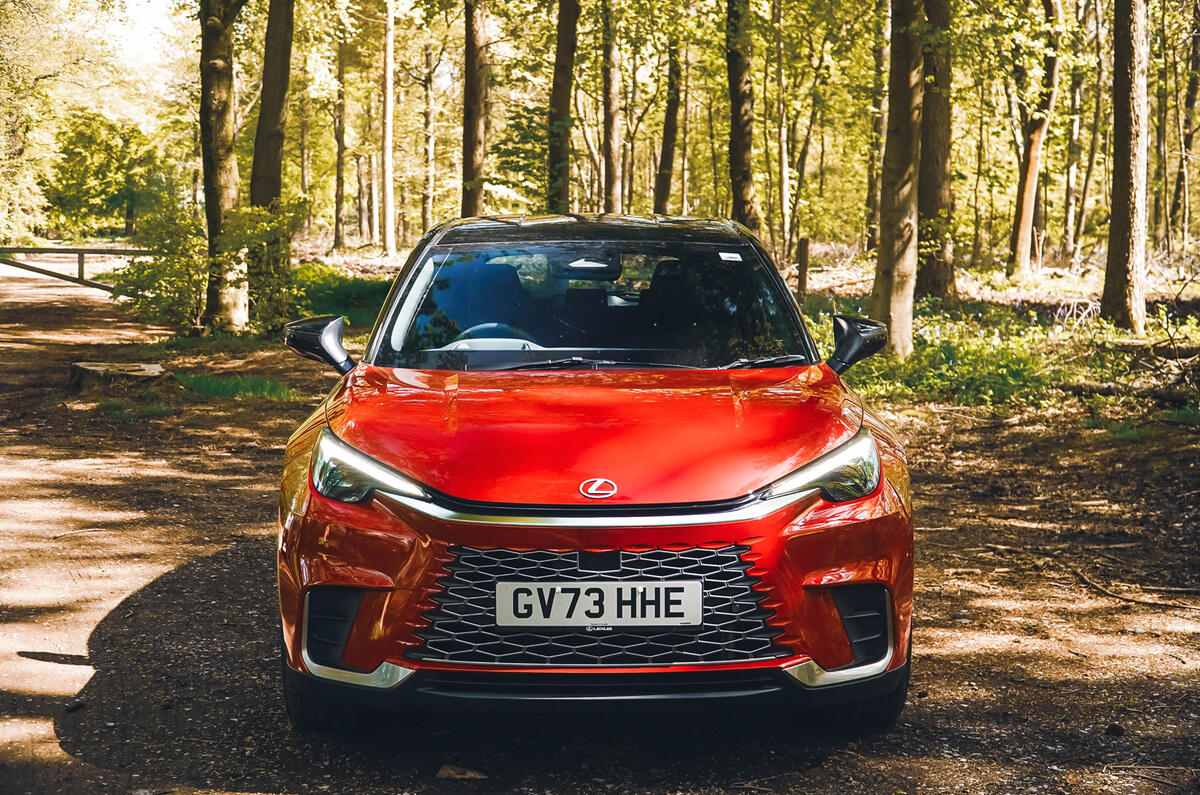 Lexus LBX avant statique