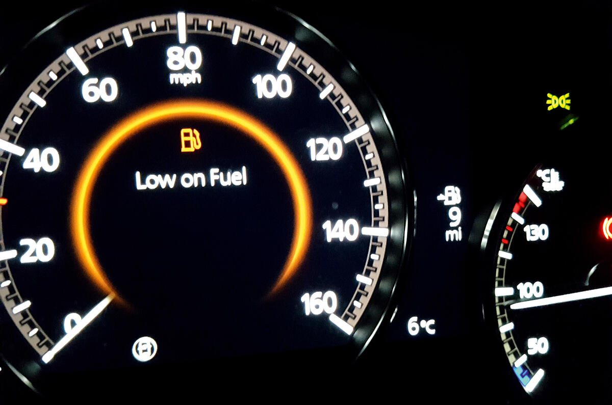 Mazda 3 2019 long term review - fuel warning