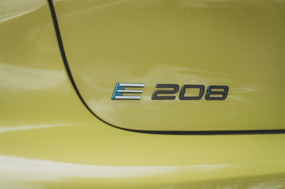 Badge Pegueot e 208 2