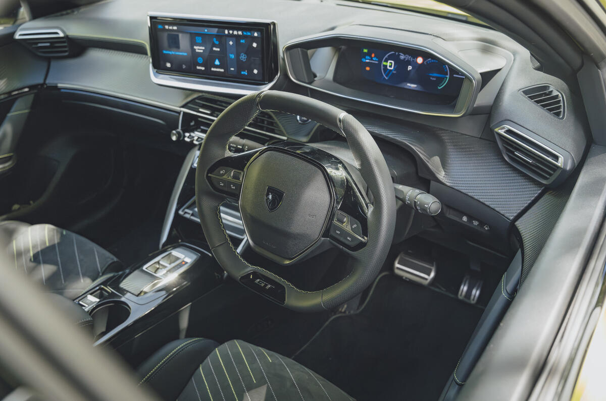 Peugeot e 208 volant