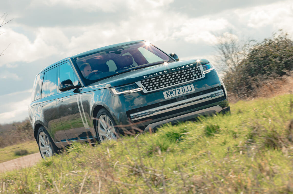 Range Rover P440e avant gros plan