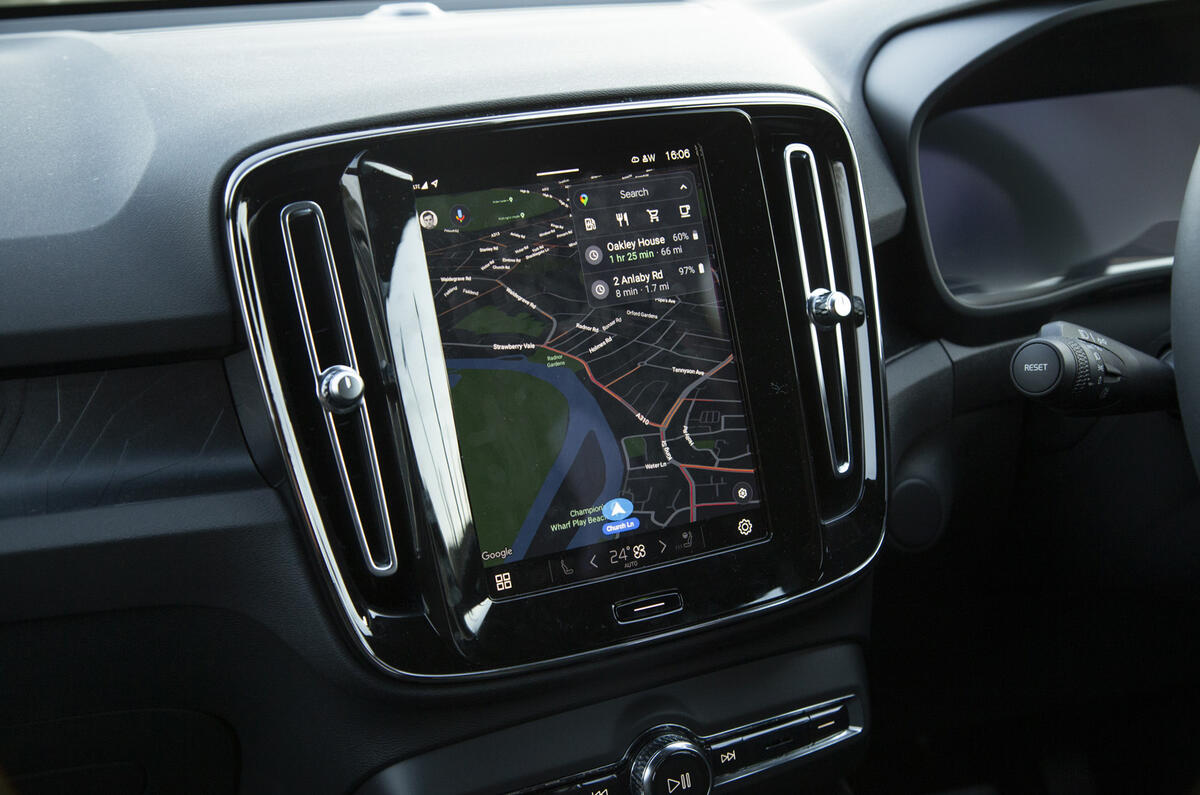 Volvo XC40 Recharge infotainment