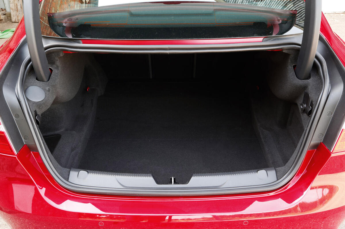 Jaguar XE boot space
