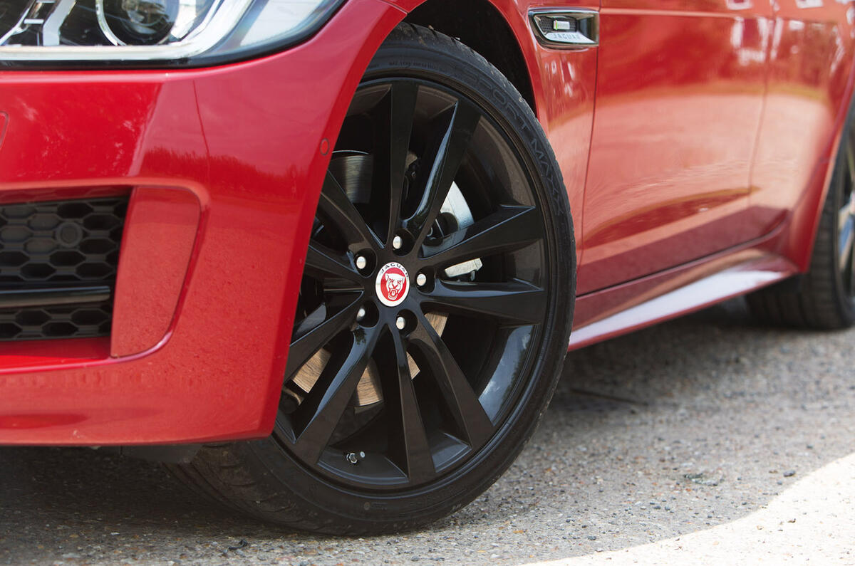 Jaguar XE black alloy wheels