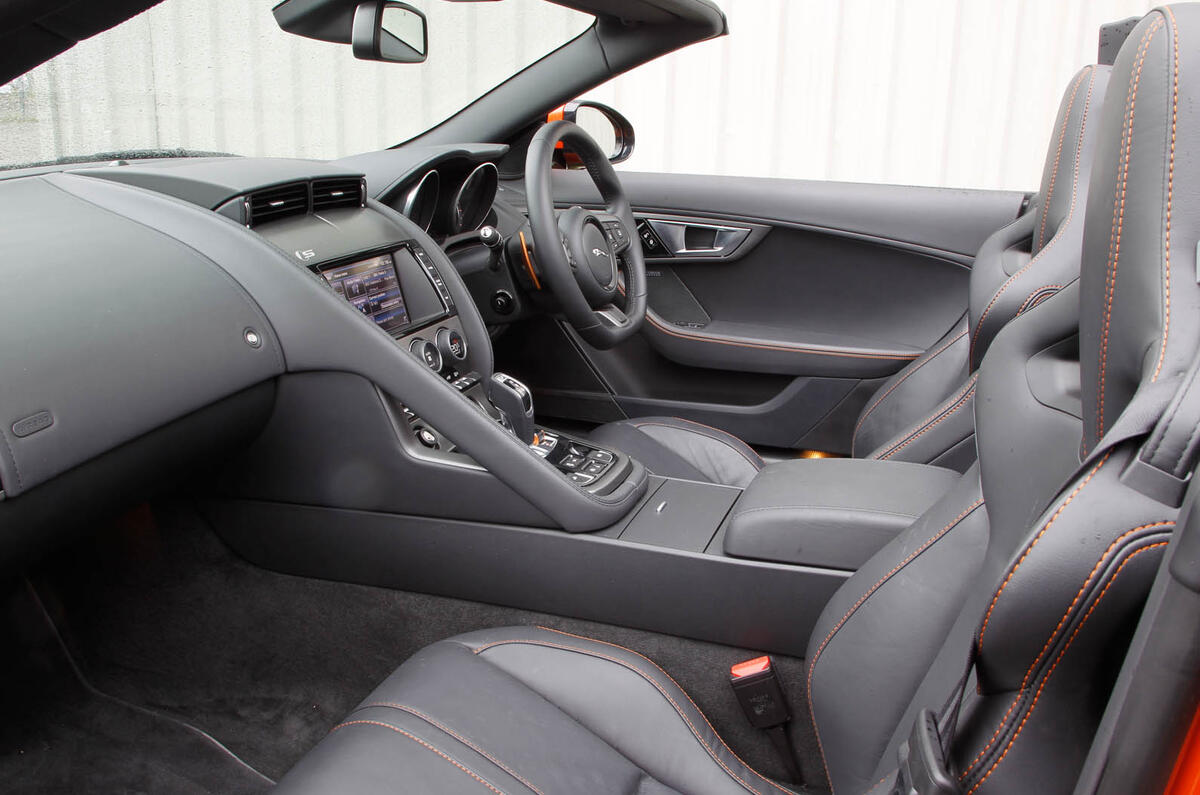 Jaguar F Type Interior >> Jaguar F Type Convertible Interior Autocar Jaguar F Type Interior >> Jaguar F Type Convertible Interior Autocar