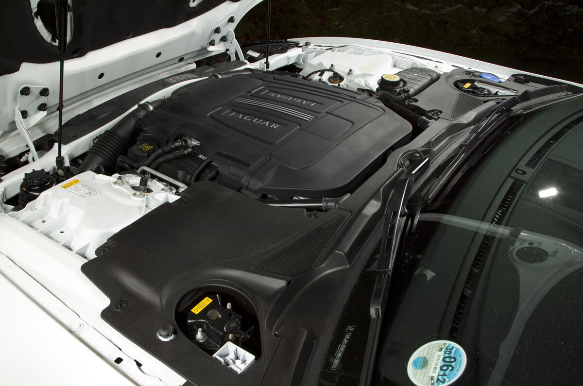 Jaguar XK 5.0-litre V8 engine