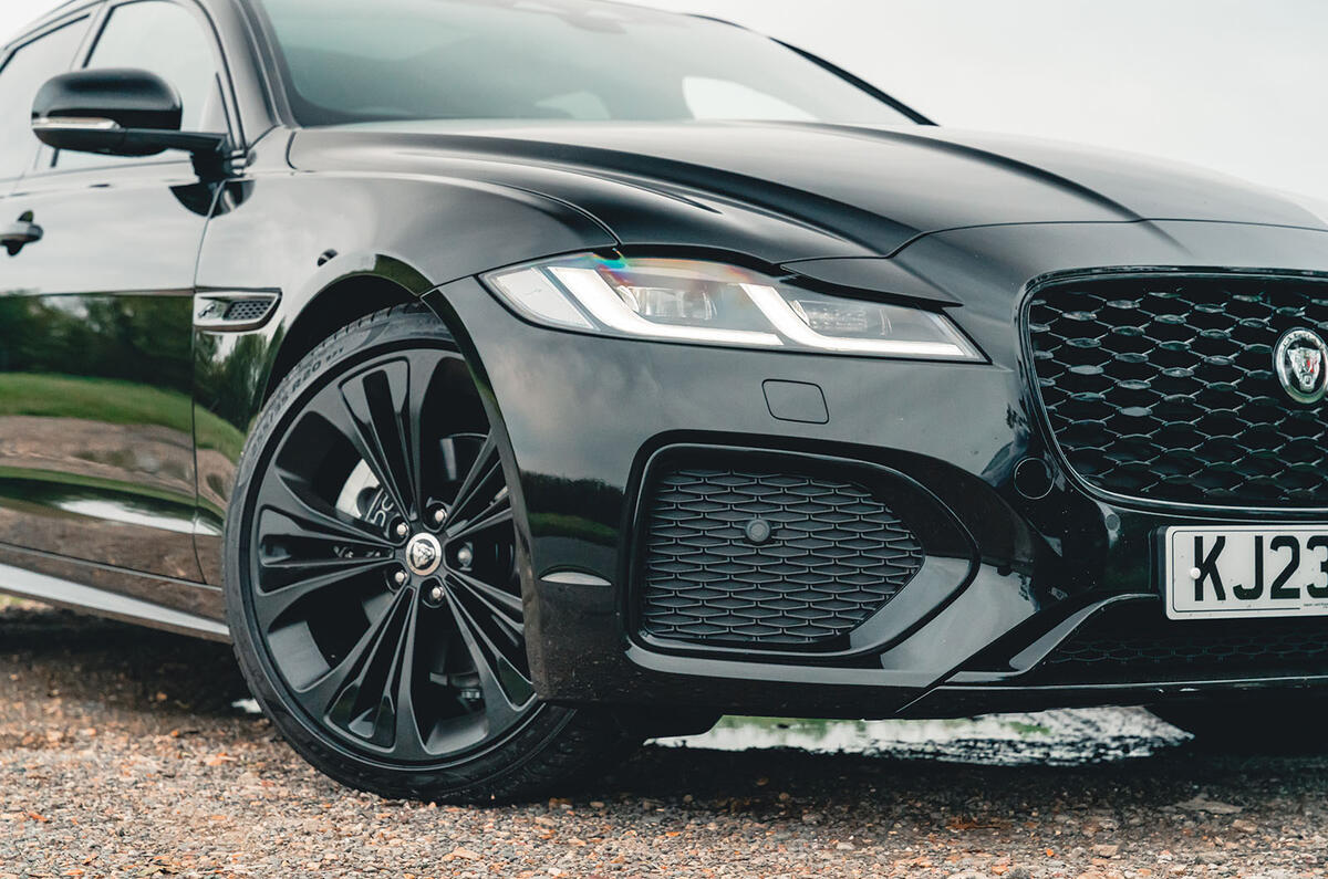 Pare-chocs avant de la Jaguar XF Sportbrake