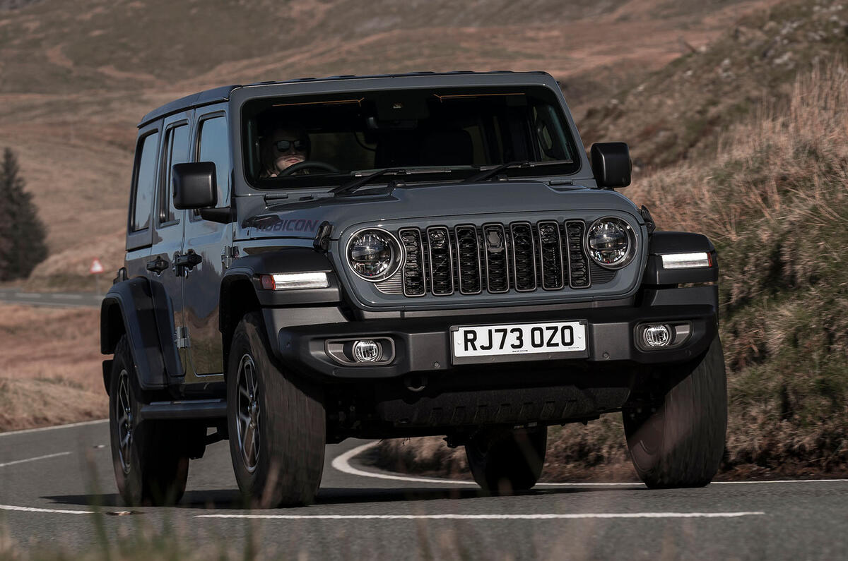 jeep wrangler avis 2024 01 virage avant
