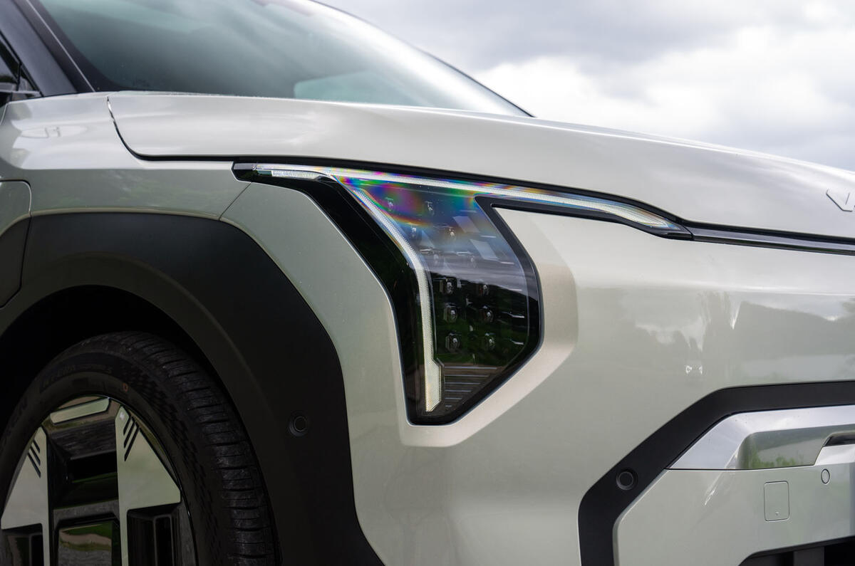 Kia EV3 compte-rendu 2024 04 phares