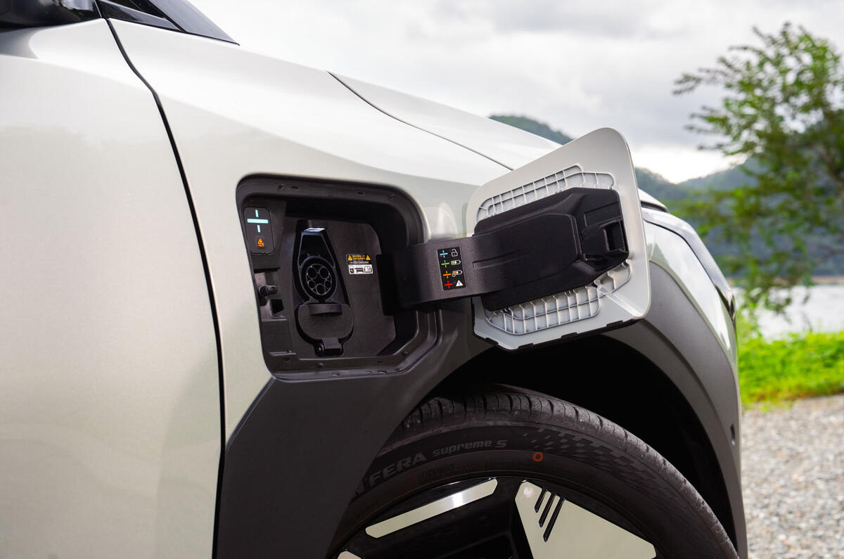 Kia EV3 avis 2024 06 port de charge