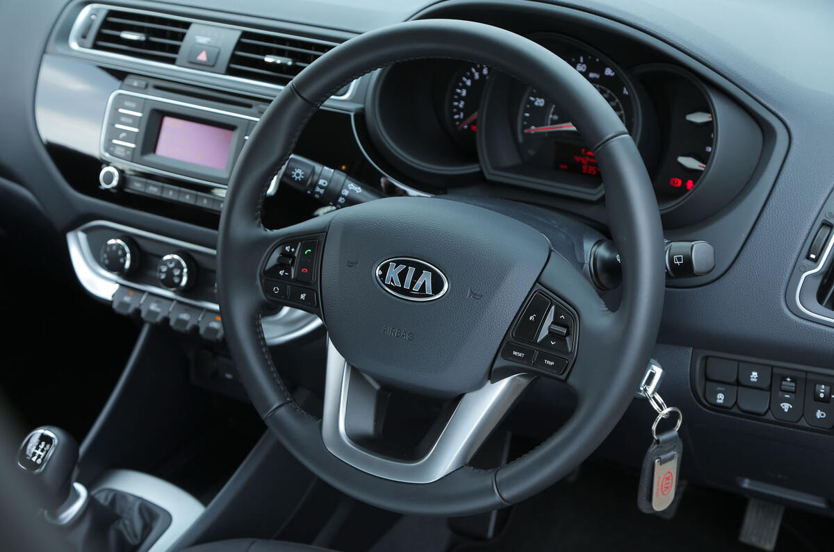 Kia Rio 20112017 interior Autocar