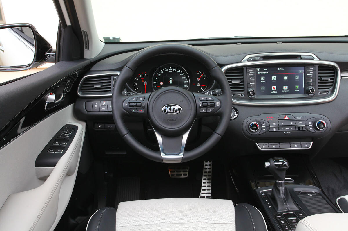 Kia Sorento 2 2 Crdi Auto First Drive